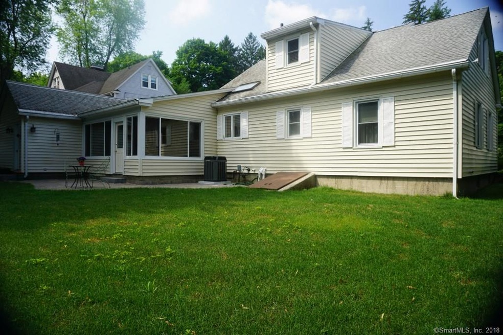 40 Holley Place, Torrington, CT 06790 - photo 1