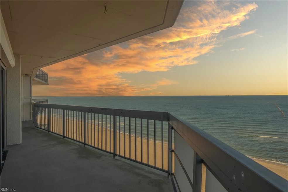 Seagate Colony unit 802, Virginia Beach, VA 23451 - photo 1