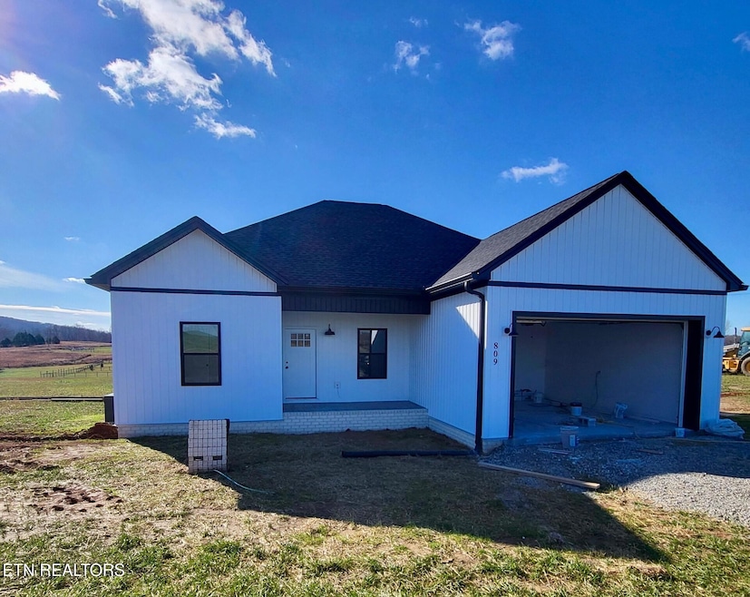 809 Okolona Rd, Rickman, TN 38580 - photo 1