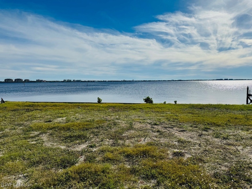 602 Coral Dr, Cape Coral, FL 33904 - photo 1