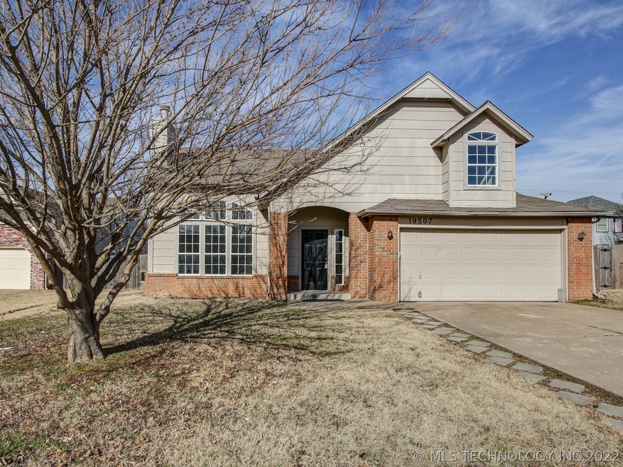 19507 E 37th St S, Broken Arrow, OK 74014 - photo 1