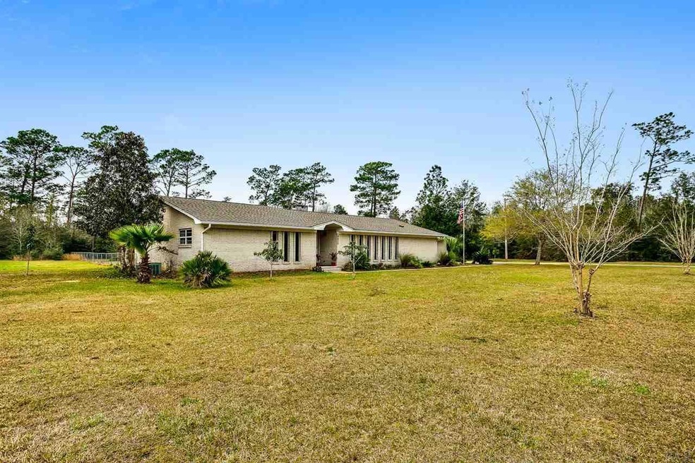 9835 Heather Dr, Cantonment, FL 32533 - photo 1