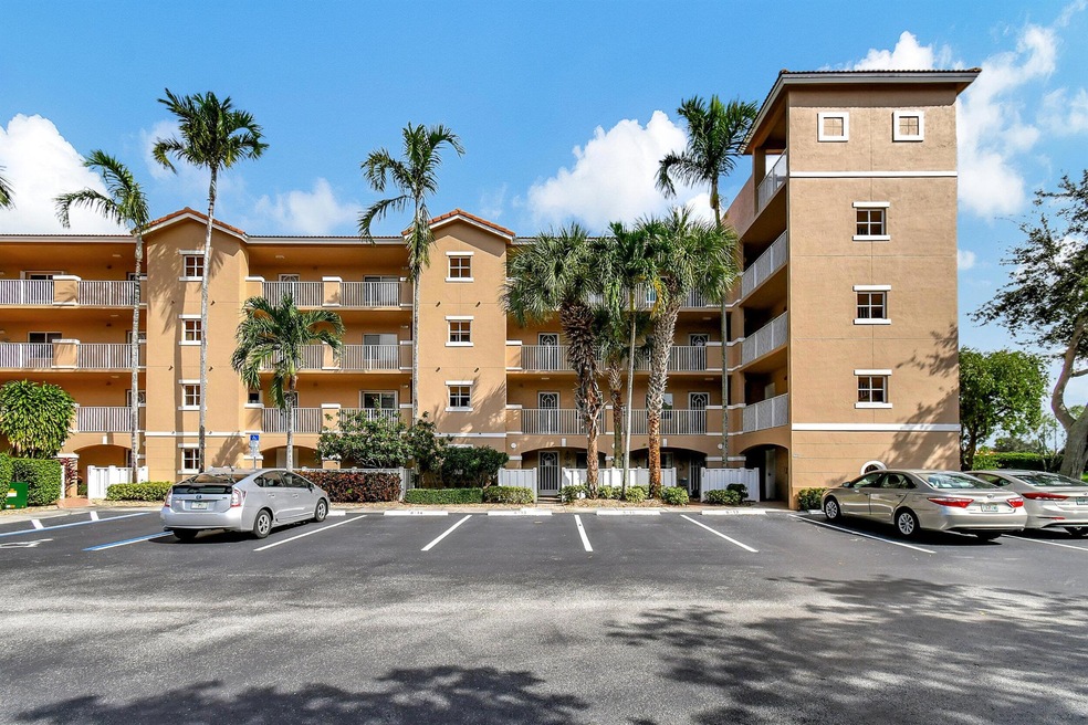 5842 Crystal Shores Dr unit 207, Boynton Beach, FL 33437 - photo 1