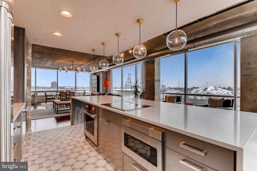 Silo Point unit 618, Baltimore, MD 21230 - photo 1
