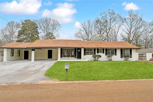 1504 Stokes Ave, McComb, MS 39648 - photo 1