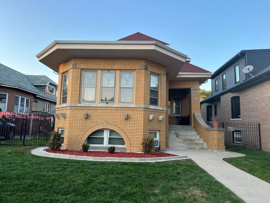 5226 W George St unit 2, Chicago, IL 60641 - photo 1