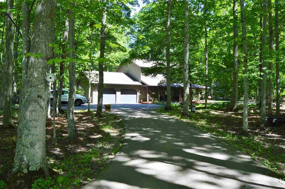 8100 Mulberry Ln, Charlevoix, MI 49720 - photo 1