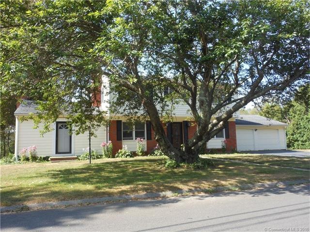 51 Castle Hill Rd, Pawcatuck, CT 06379 - photo 1