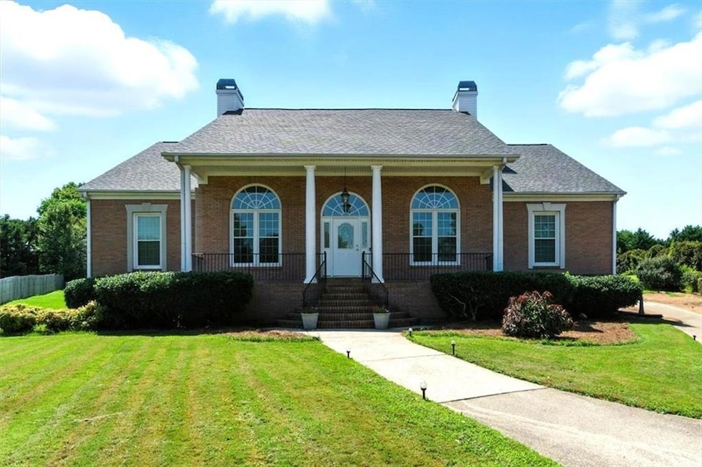 2860 Chardonnay Ln, Cumming, GA 30041 - photo 1