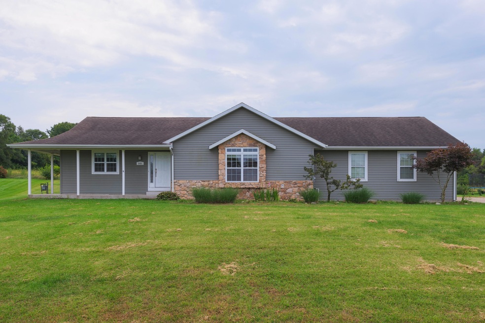 5492 Meadow Lane-2