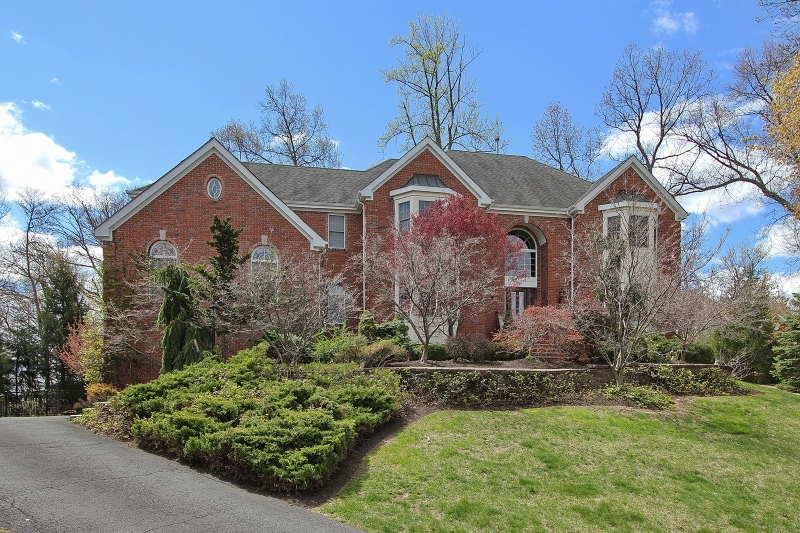 53 Stephanie Dr, Stirling, NJ 07980 - photo 1