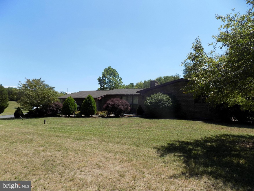 3788 W Weaver Rd, Greencastle, PA 17225 - photo 1