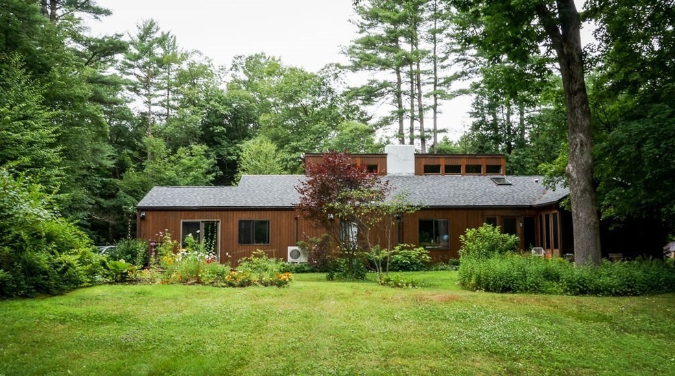 92 Harkness Rd, Pelham, MA 01002 - photo 1