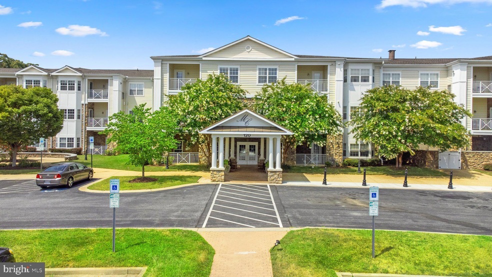 Mill Crossing unit 208, Frederick, MD 21702 - photo 1