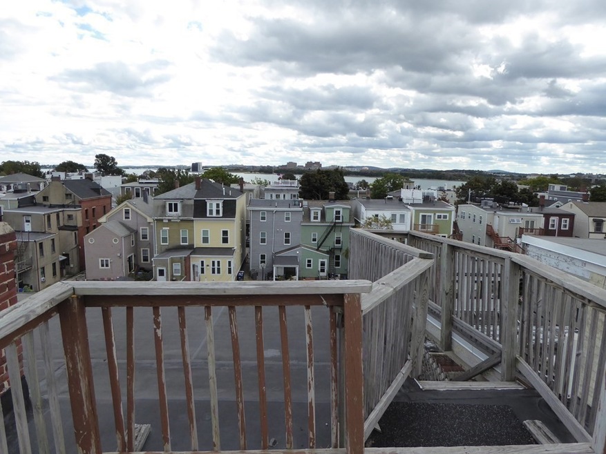 541 E 7th St unit 3, Boston, MA 02127 - photo 1