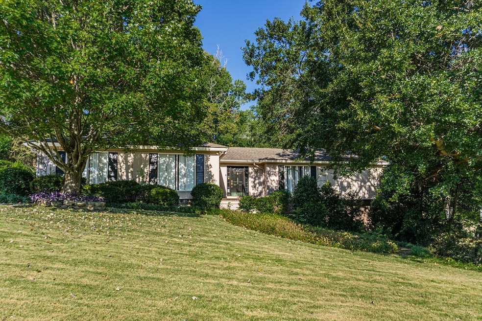 6221 Charing Dr, Columbus, GA 31909 - photo 1