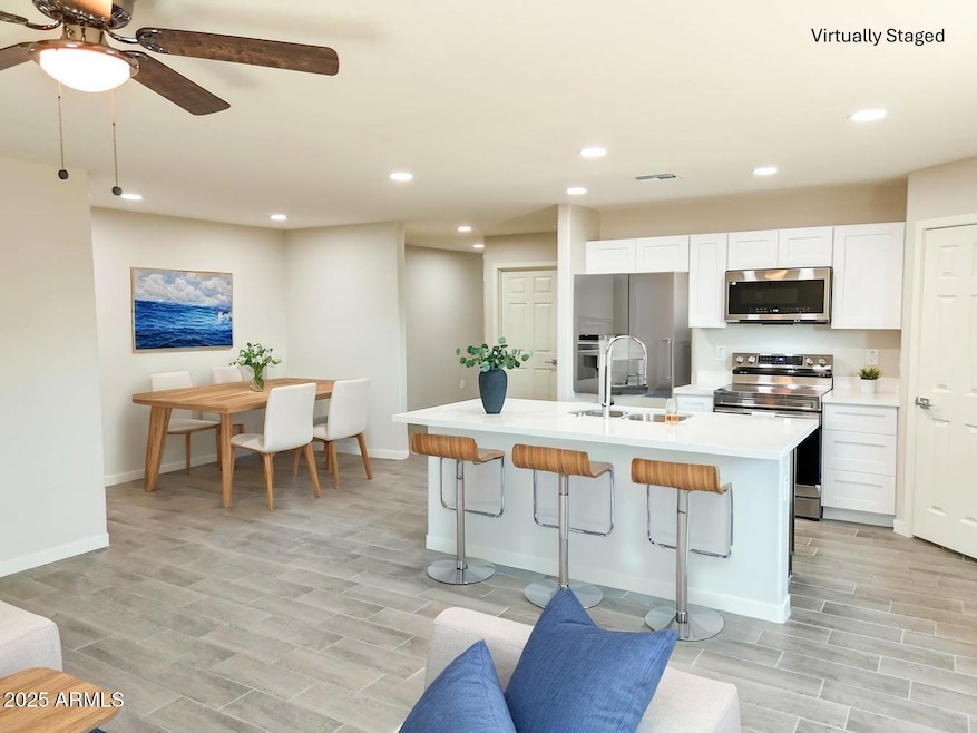 15438-Overfield-55 - Kitchen - Standard