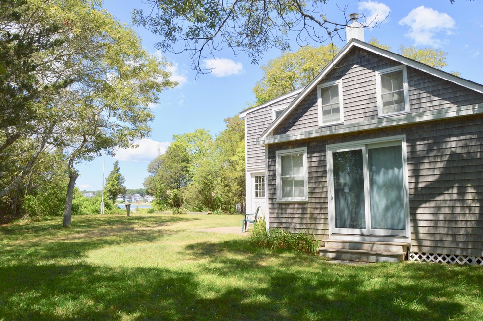 10 Brockton Ave, Wareham, MA 02532 - photo 1