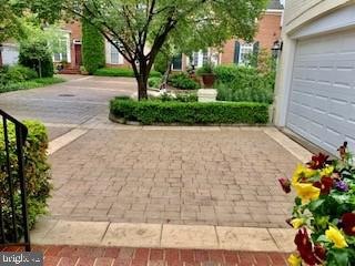 2194 Harithy Dr, Dunn Loring, VA 22027 - photo 1