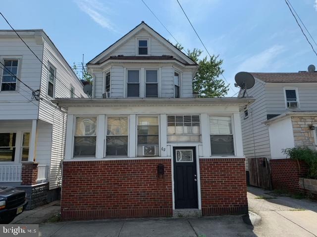 62 W Pitman St, Penns Grove, NJ 08069 - photo 1
