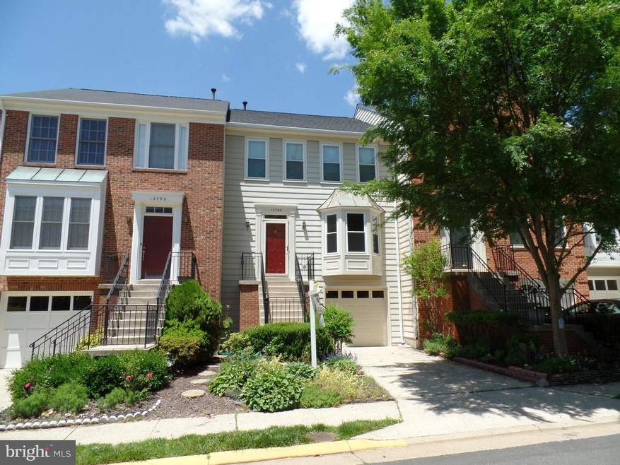 12788 Dogwood Hills Ln, Fairfax, VA 22033 - photo 1