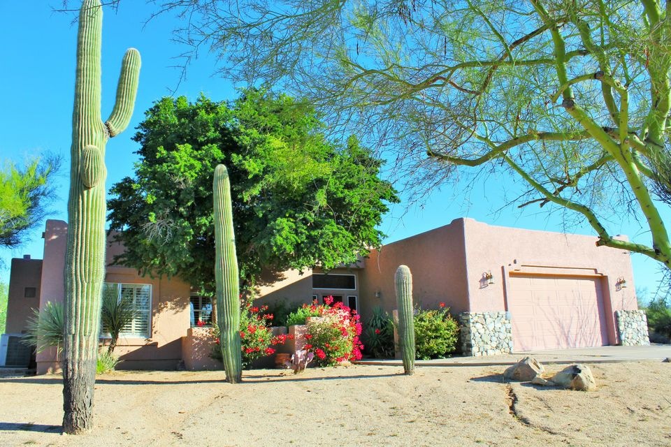 Amazing Curb Appeal to this