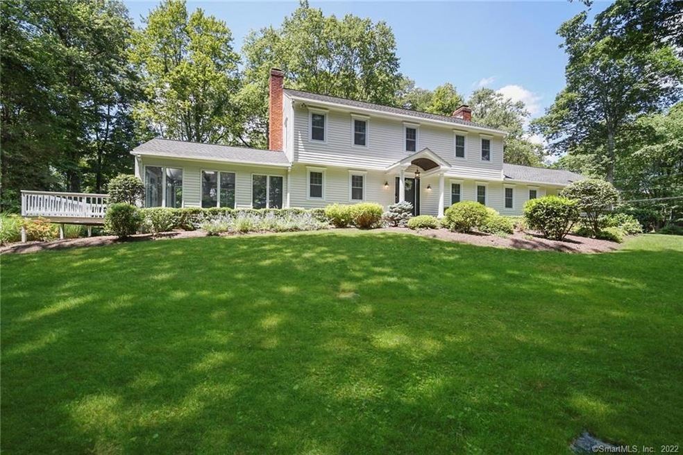 7 Sugarbush Ct, Wilton, CT 06897 - photo 1