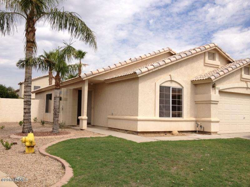 Nopal Front Photo