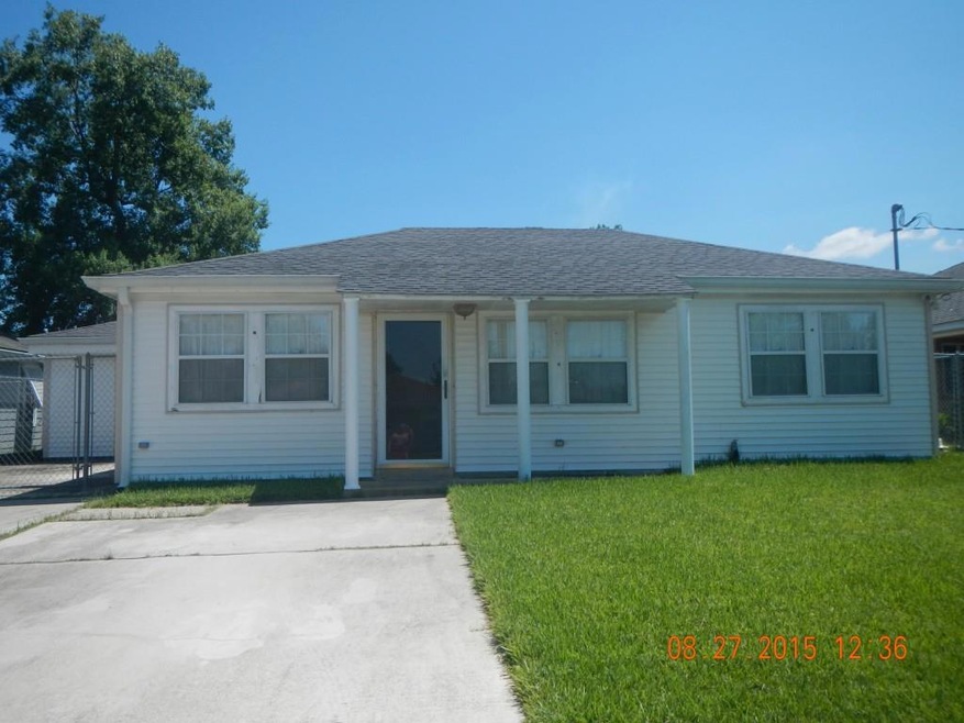 4953 Metropolitan Dr, New Orleans, LA 70126 - photo 1