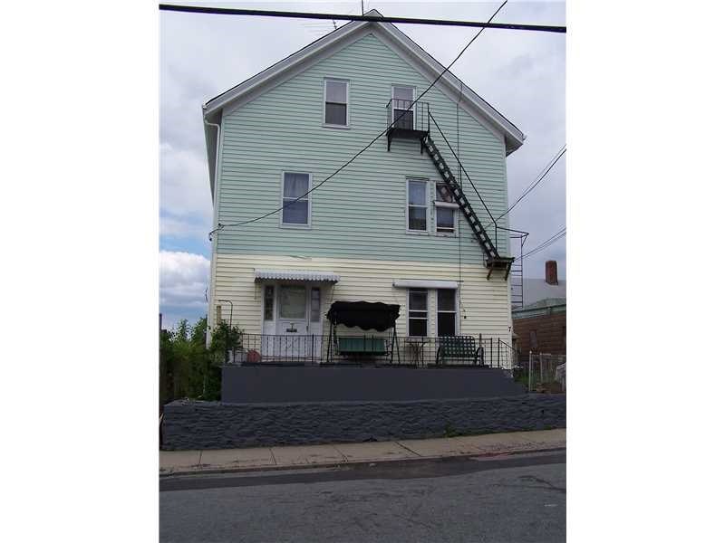 7 Barnes St, Pawtucket, RI 02860 - photo 1
