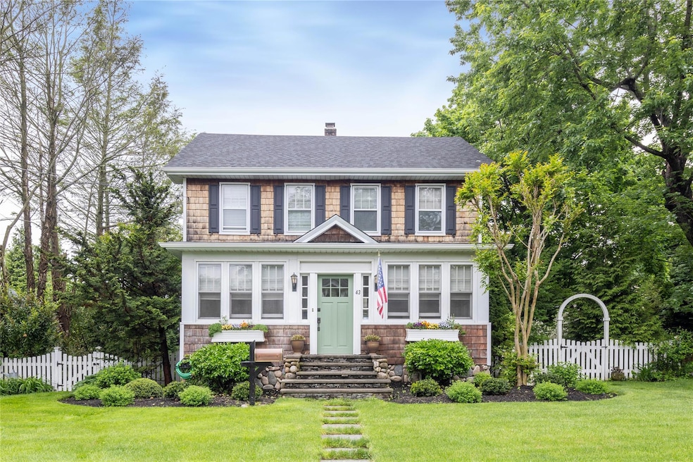 Sold $1,125,000 • Co-Listing Agent