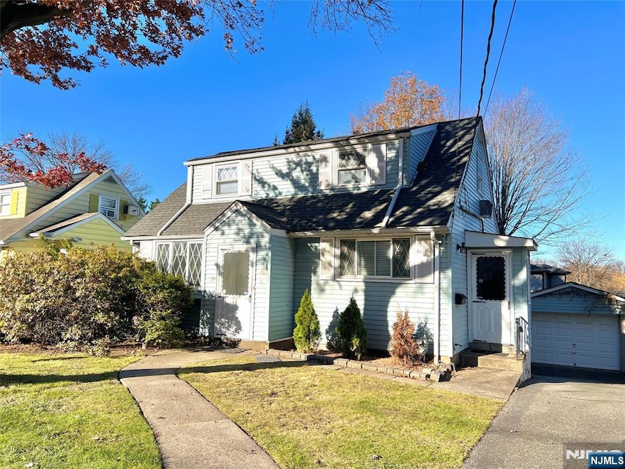 80 Franklin Ave, Fairview, NJ 07022 - photo 1