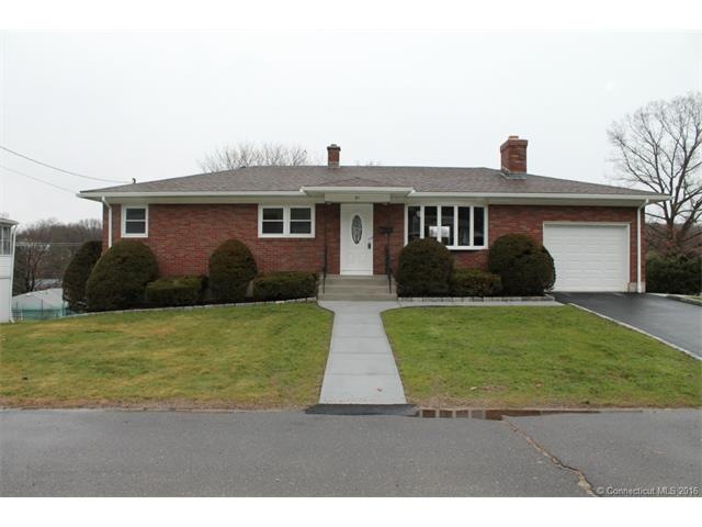 81 Blueberry Hill Rd, Waterbury, CT 06704 - photo 1