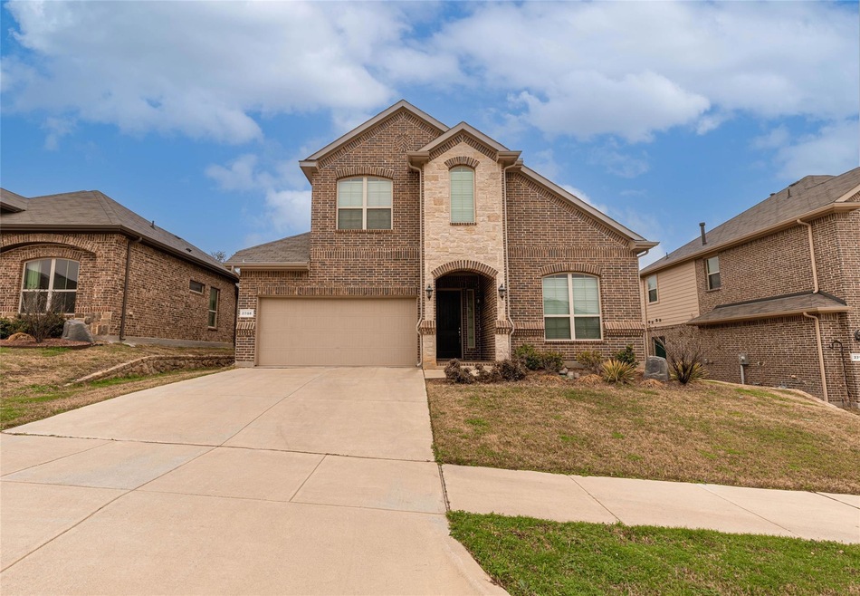 2208 Moonsail Ln, Denton, TX 76210 - photo 1
