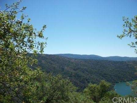 Panoramic views of surrounding mountains, canyon a