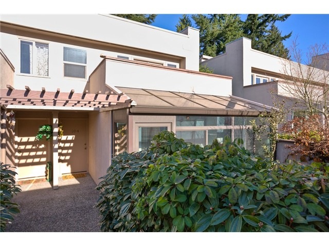 8229 212th St SW unit 104, Edmonds, WA 98026 - photo 1