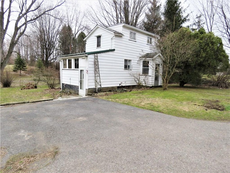 Welcome to 6762 North Centenary Road, Sodus!
