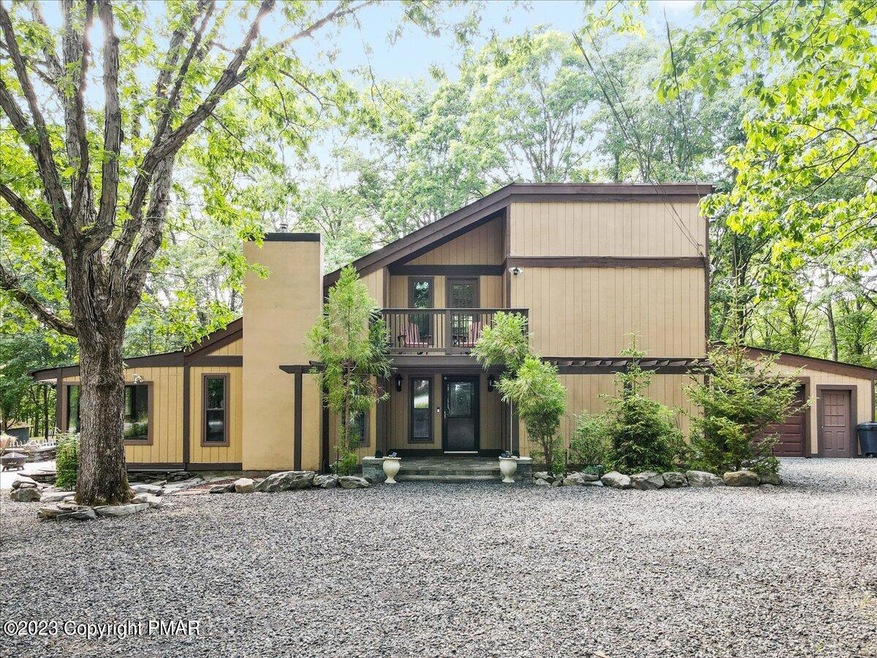 2246 Cramer Rd, Bushkill, PA 18324 - photo 1