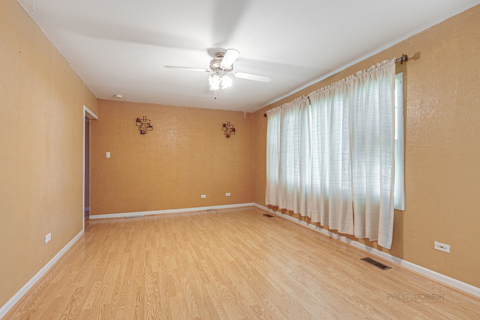 2813 Yeoman St, Waukegan, IL 60087 - photo 1