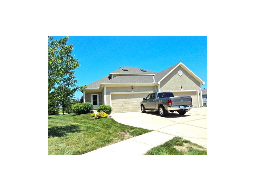 Great 2 car garage!