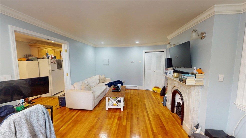 7-9 Thomas Park unit 4, Boston, MA 02127 - photo 1