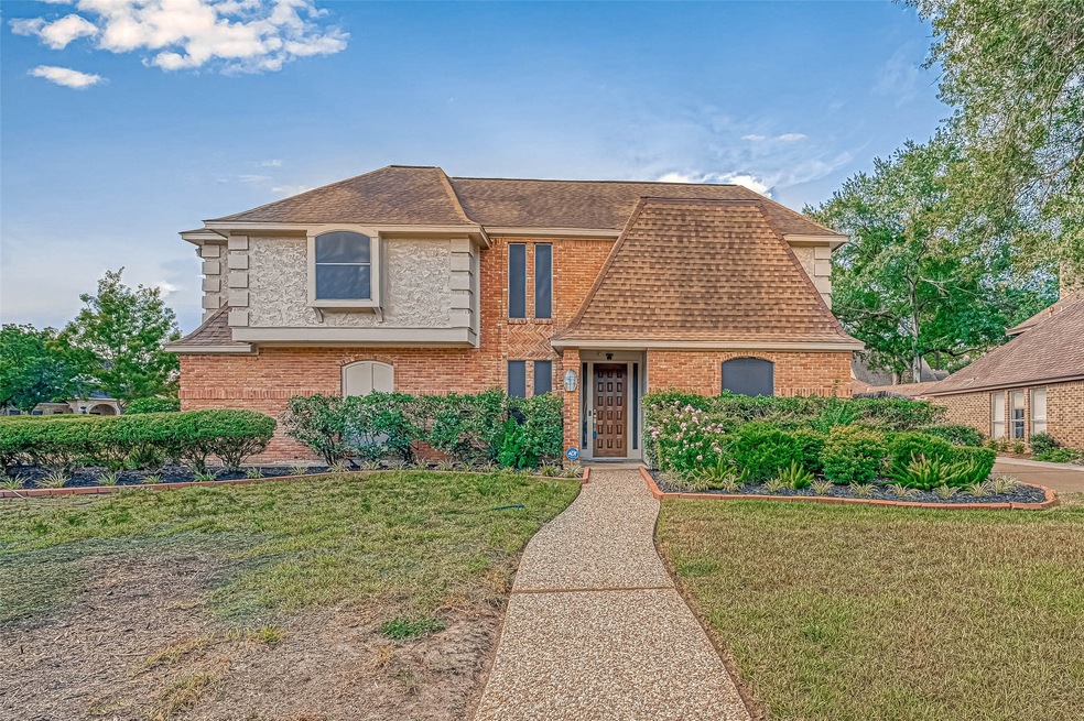 3918 Cherry Forest Dr, Houston, TX 77088 - photo 1