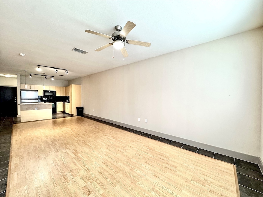 3660 Richmond Ave unit 331, Houston, TX 77046 - photo 1
