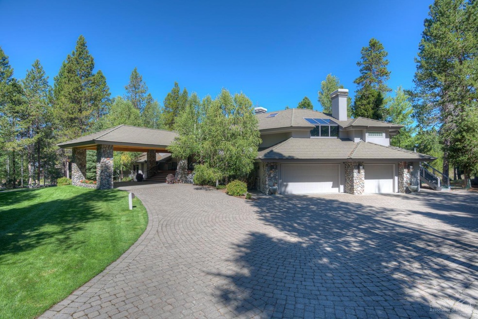 18084 Maury Mountain Ln, Sunriver, OR 97707 - photo 1