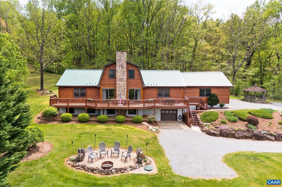 Pending $749,000