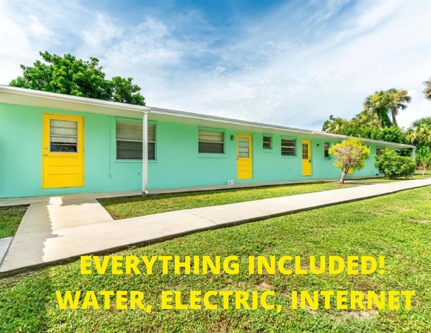 2556 NE Hickory Ave unit 3, Jensen Beach, FL 34957 - photo 1