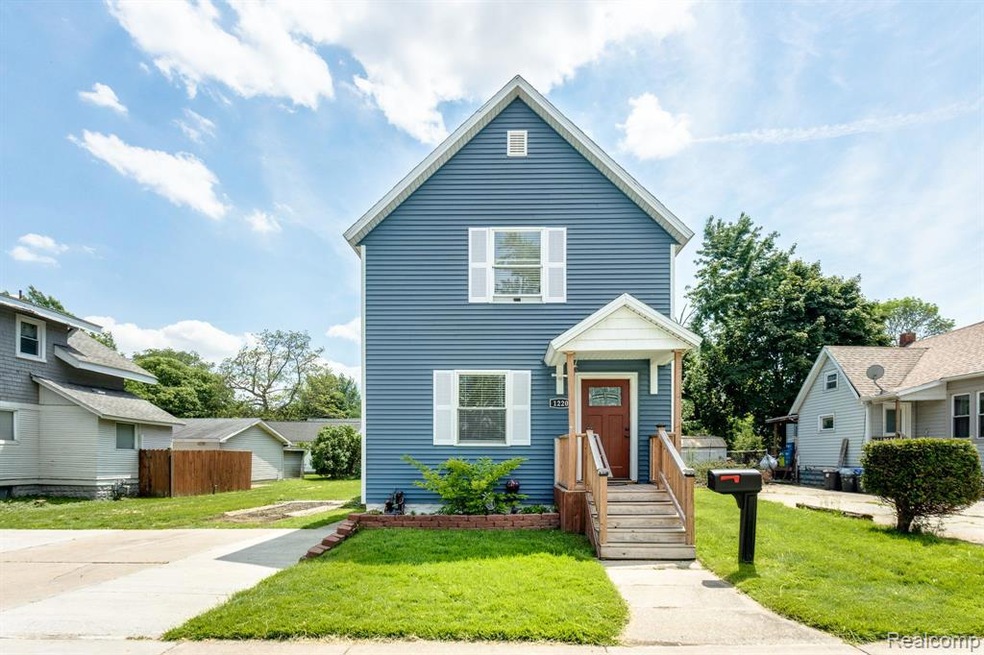 1220 Chestnut St, Port Huron, MI 48060 - photo 1