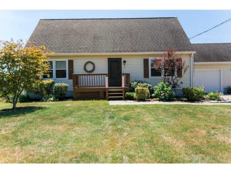 61 Bramans Ln unit Left Unit, Portsmouth, RI 02871 - photo 1