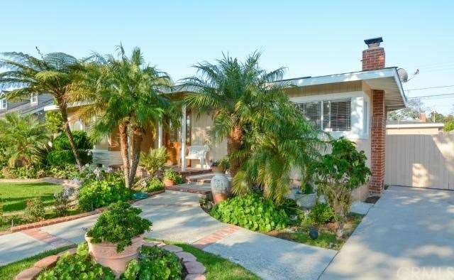 Nestled in the heart of the Plaza Area your home a