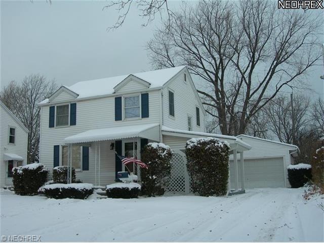 Wonderful Colonial with many updates.